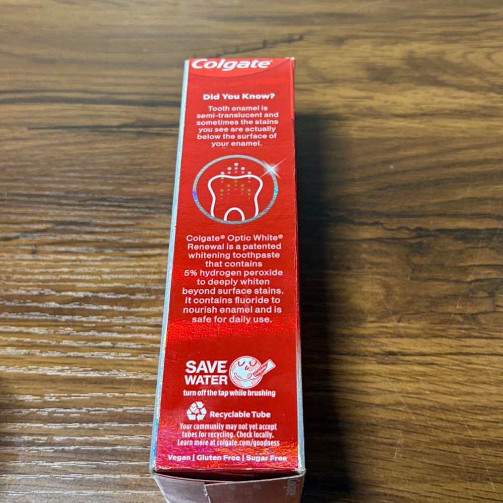 Colgate Optic White & Pro Series Toothpaste and Toothbrush Set - Picture 11 of 15